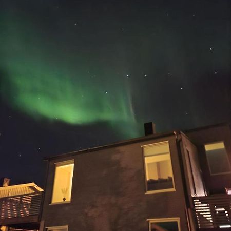Great Rooms In A Large Modern Villa Tromso Bagian luar foto