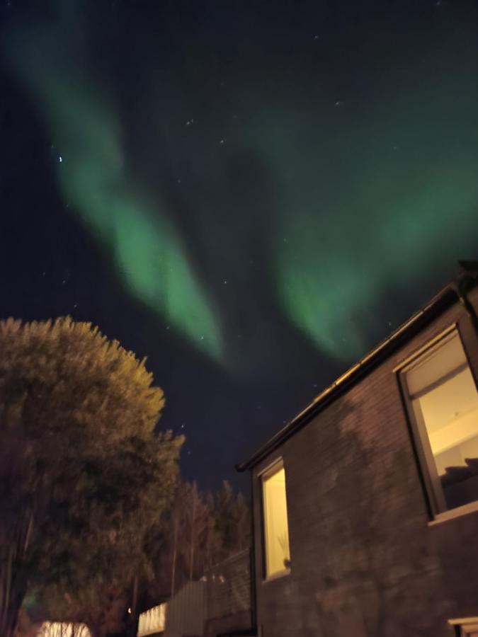 Great Rooms In A Large Modern Villa Tromso Bagian luar foto